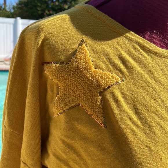 Yellow Mustard Sweater - Picture 8 of 10